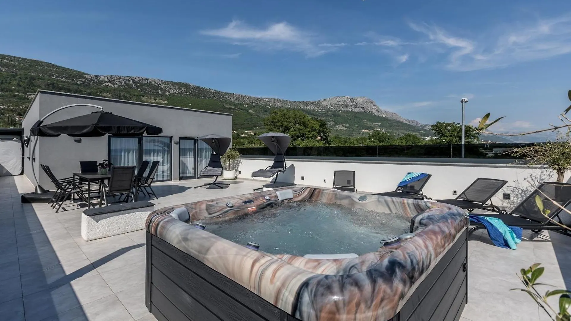 Scenic Kastel Luksic Apartments Kastela 0*,  Croatia