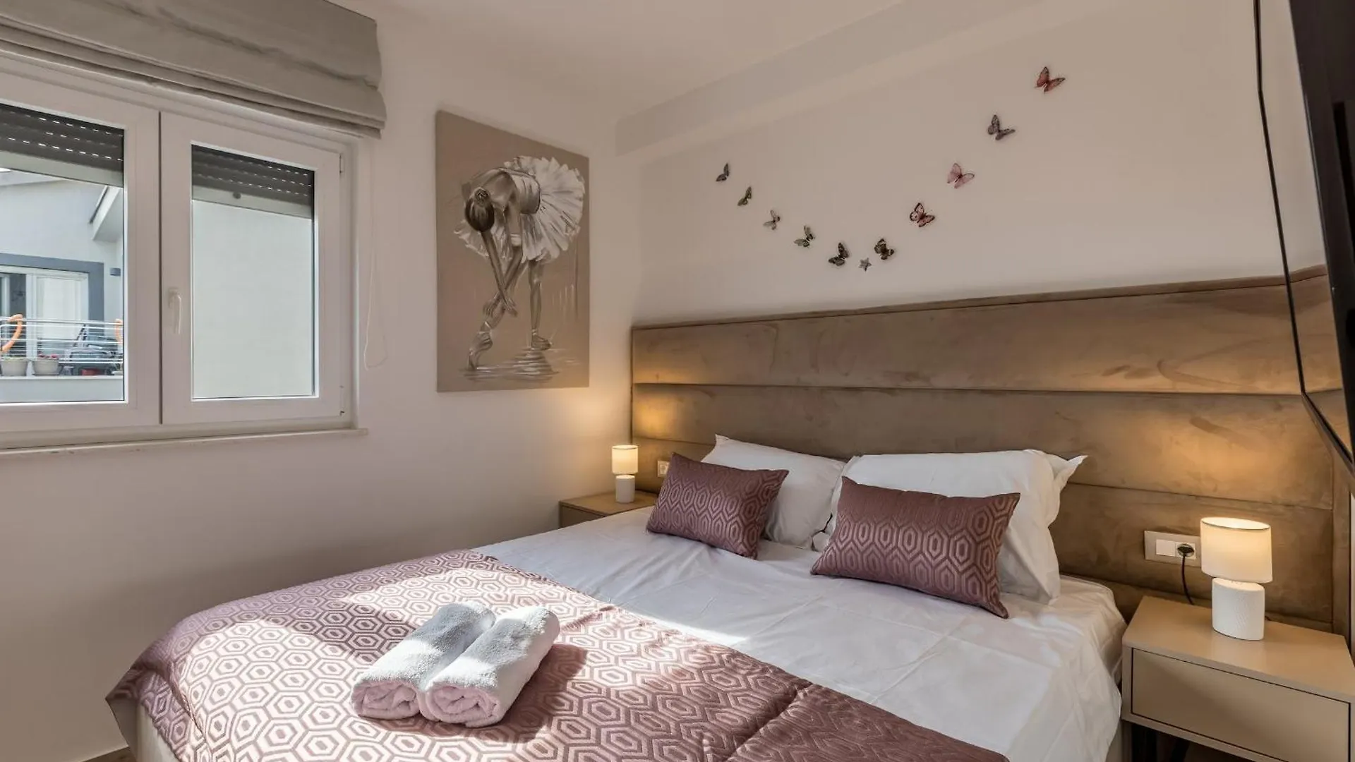 Scenic Kastel Luksic Apartments Kastela Croatia